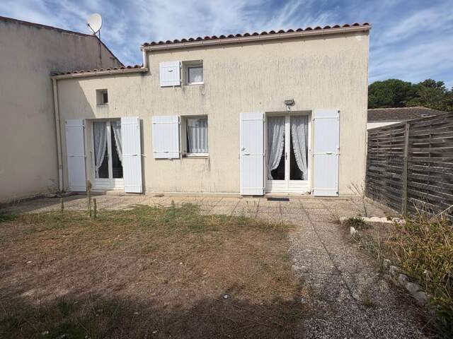 Maison à vendre - DOLUS D'OLERON-  Vert bois — photo du bien