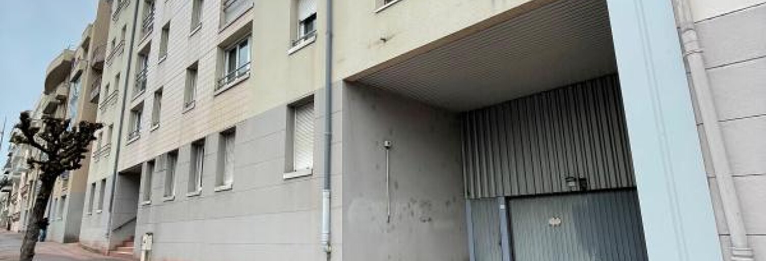 Garage   m² à louer à Limoges (87100)