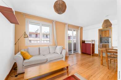 Appartement 2 pièces 235400 €