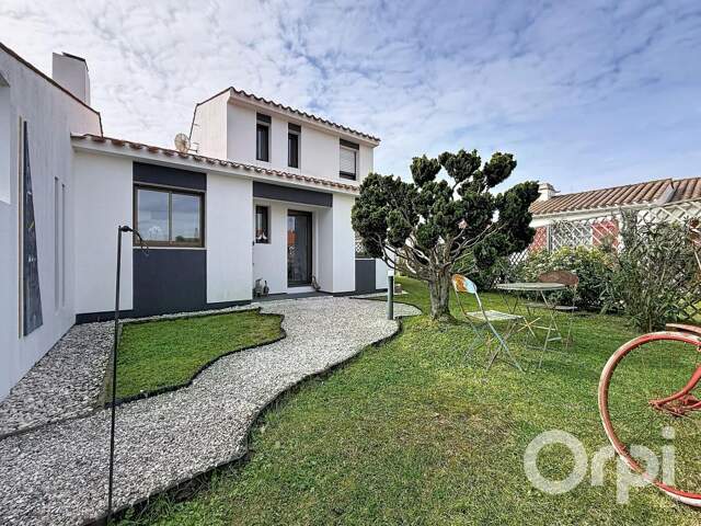 Maison À Vendre — photo du bien
