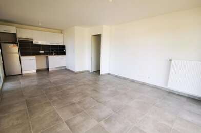Appartement 3 pièces 870 €