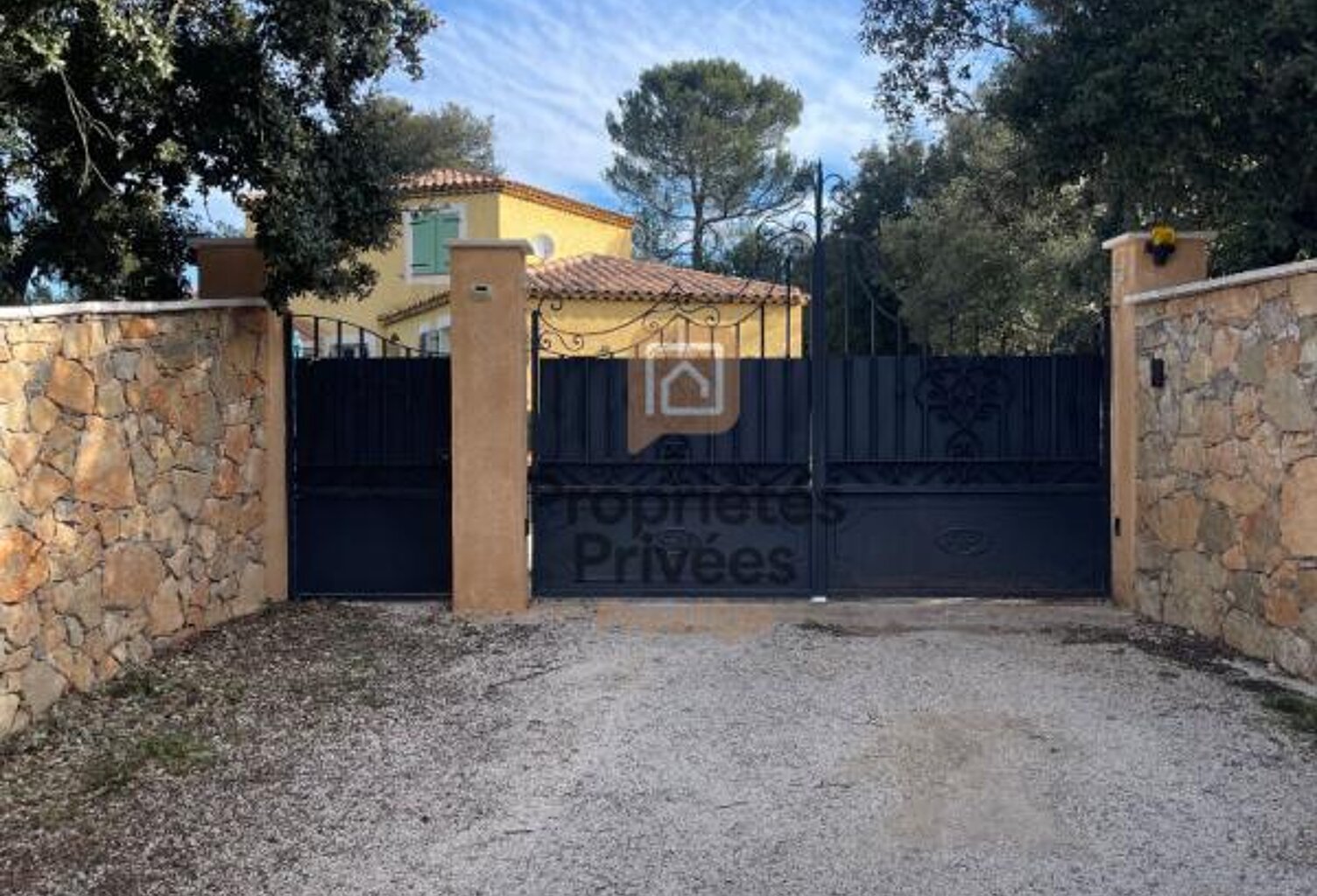 Villa 170 m² + T2  50m2 indépendant -Terrain 5 000 m² - Piscine - Fort potentiel locatif - Saint Maximin la Sainte Baume 83470 — photo 1