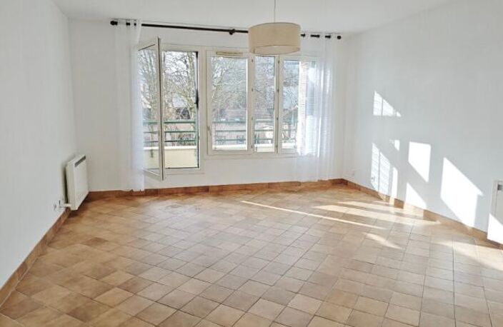 Duplex lumineux avec 2 balcons. Bagnolet (93170) — photo 3