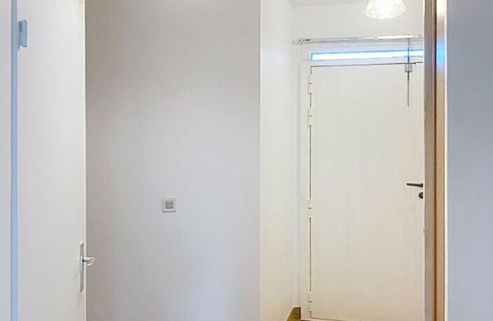 Duplex lumineux avec 2 balcons. Bagnolet (93170) — photo 4