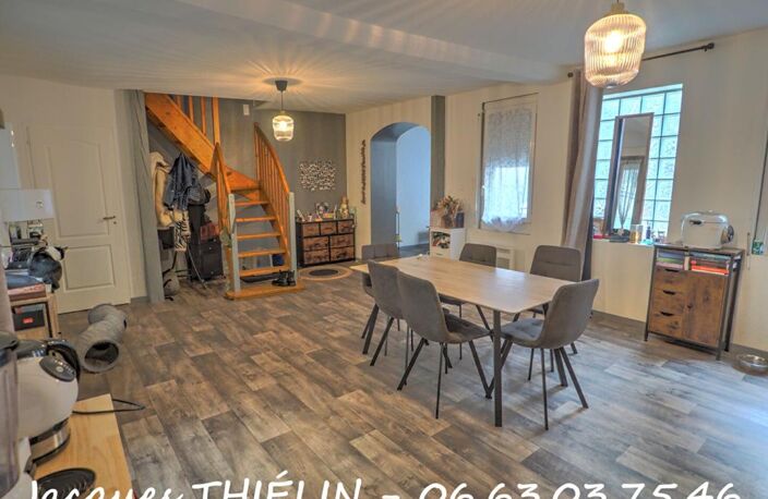 Immeuble de rapport - Hyper centre de Longué-Jumelles (49160) — photo 5