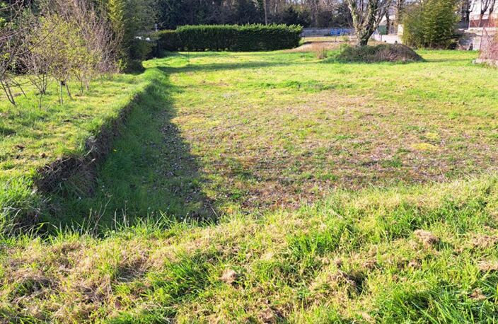 En exclusivité, un terrain à bâtir de 600m2 à la sortie de Corzé — photo 3