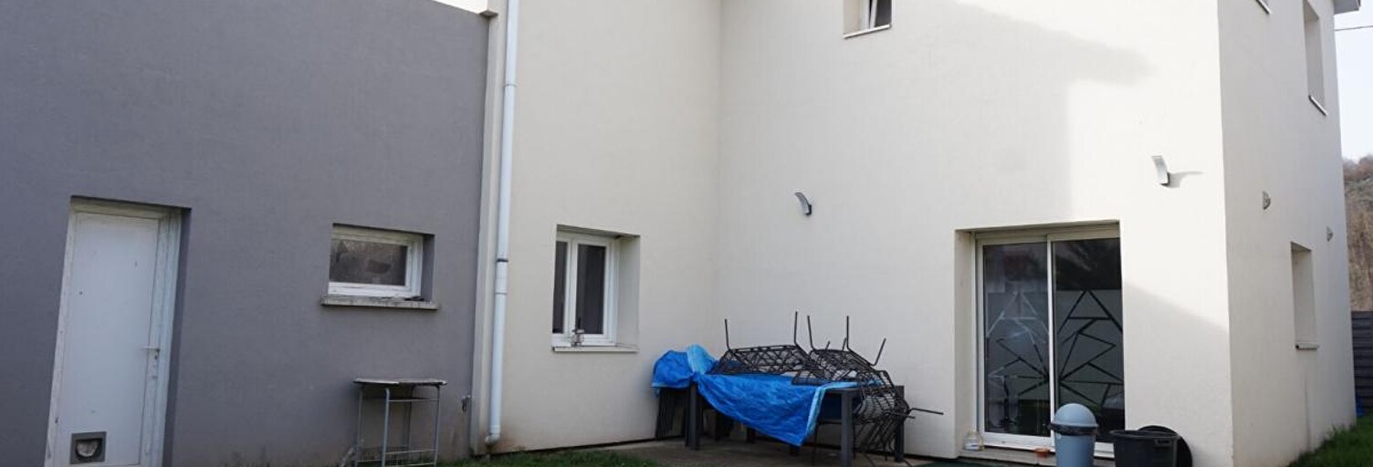 Maison 5 Pièces 130 m² à vendre à Le Chambon-Feugerolles (42500)