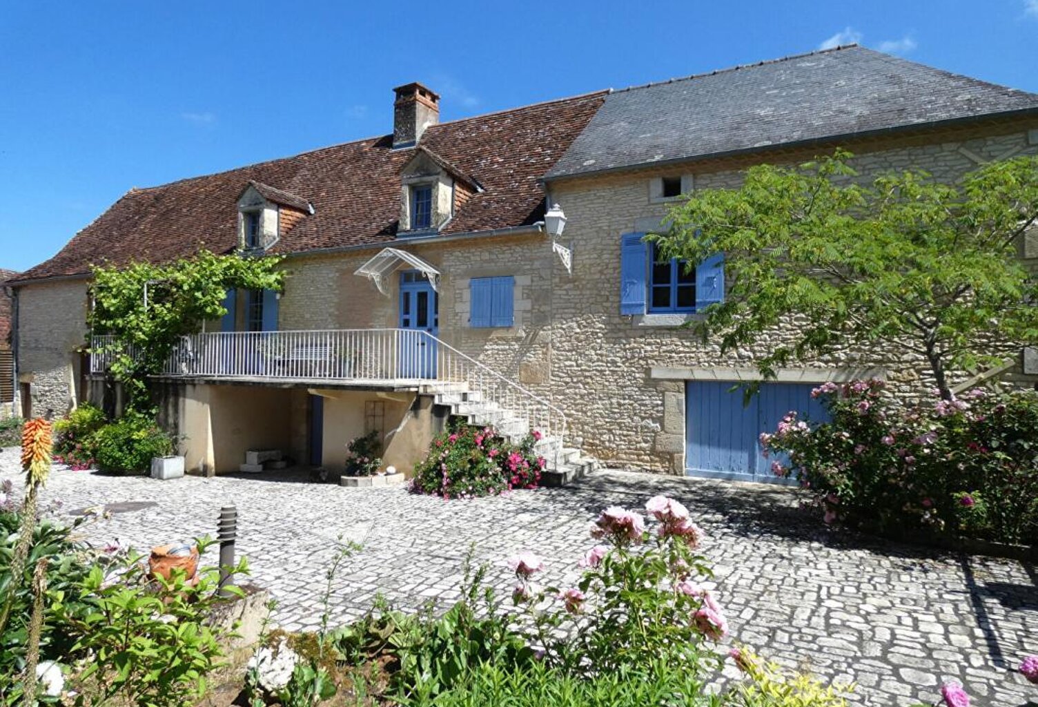Maison125 m2 / 3 chambres / grange / terrain 4225m² — photo 1