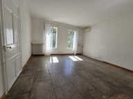 VAUVERT . Appartement proche centre ville 123 m2 3 chambres. — photo 3