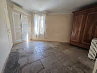 VAUVERT . Appartement proche centre ville 123 m2 3 chambres. — photo 4