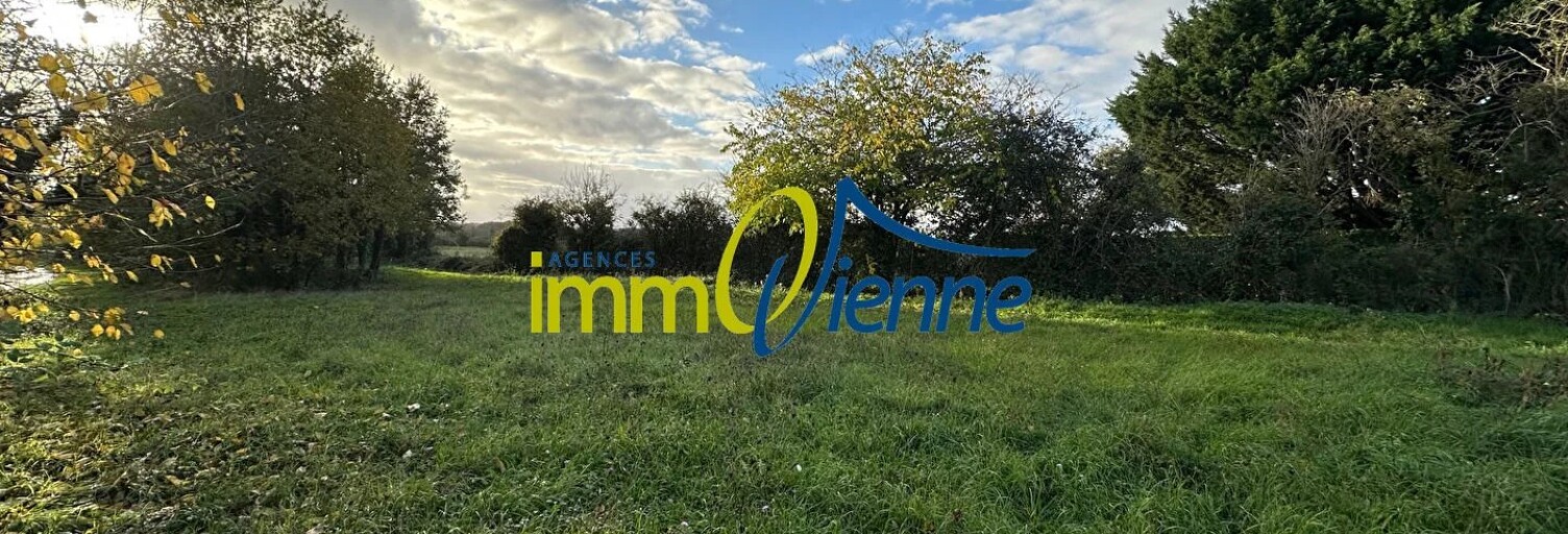 Terrain  850 m² à vendre à Roches-Prémarie-Andillé (86340)