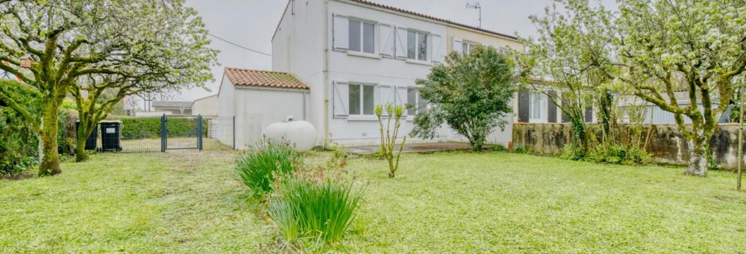 Maison 5 Pièces 83 m² à vendre à Saint-Georges-du-Bois (17700)