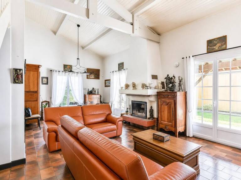 Maison 8 pièces de 160 m² à 200m du Lac à Sanguinet — photo 1