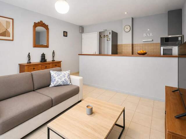 Appartement 3 pièces de 55 m² avec cours situé à Saint-Gilles — photo du bien