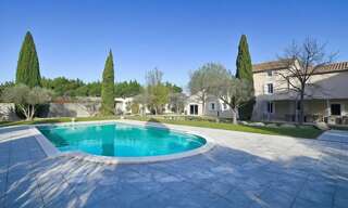 Maison 11 Pièces 312 m² à vendre à Monteux (84170)