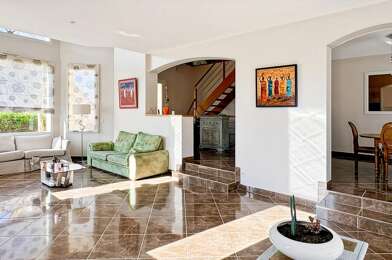 Maison 9 pièces 448000 €