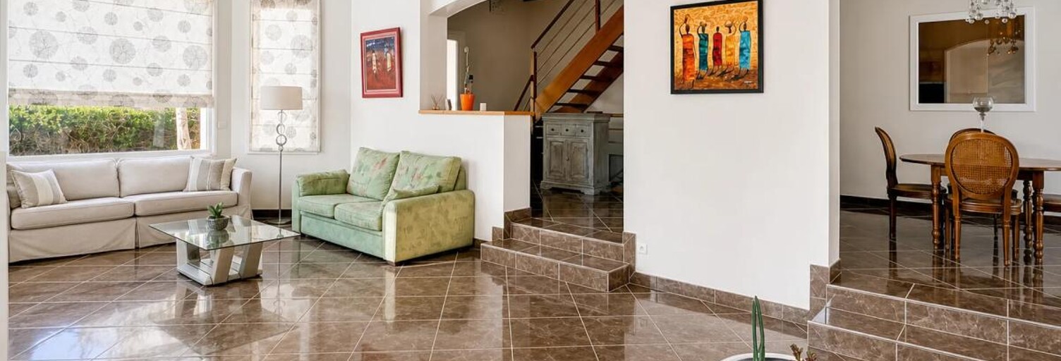 Maison 9 Pièces 202 m² à vendre à Saint-Martin-de-Nigelles (28130)