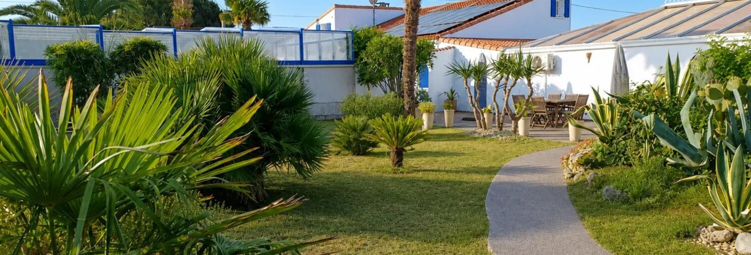 Maison 5 Pièces 307 m² à vendre à Saint-Just-Luzac (17320)