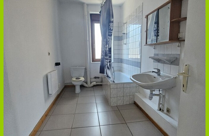 Très joli immeuble 3 appartements F2 Mulhouse — photo 3