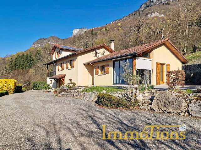 Saint-Gervais – Villa clé en main avec vue panoramique exceptionnelle & 3 200 m² de terrain — photo du bien