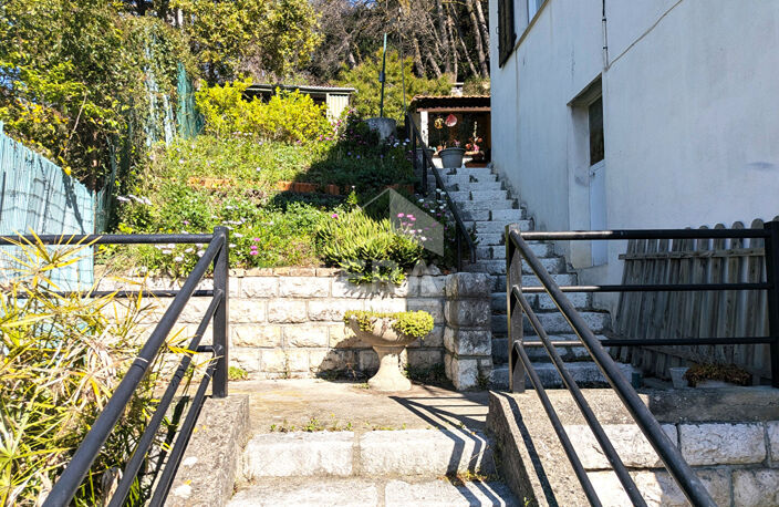 Maison Individuelle en 2 logements avec combles aménageables. — photo 3
