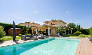 Maison 7 Pièces 176 m² à vendre à Saint-Bonnet-de-Mure (69720)