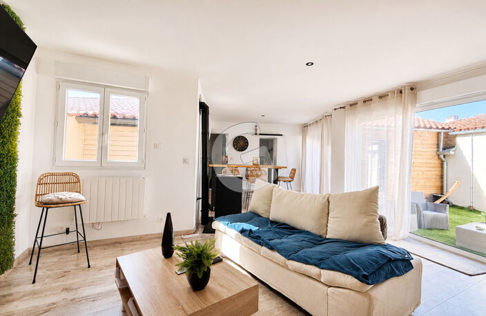MAISON - 5 PIECES - 109M² - A VENDRE - SAINT AVAUGOURD DES LANDES — photo 2