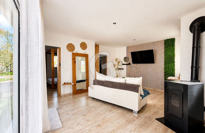 MAISON - 5 PIECES - 109M² - A VENDRE - SAINT AVAUGOURD DES LANDES — photo 3