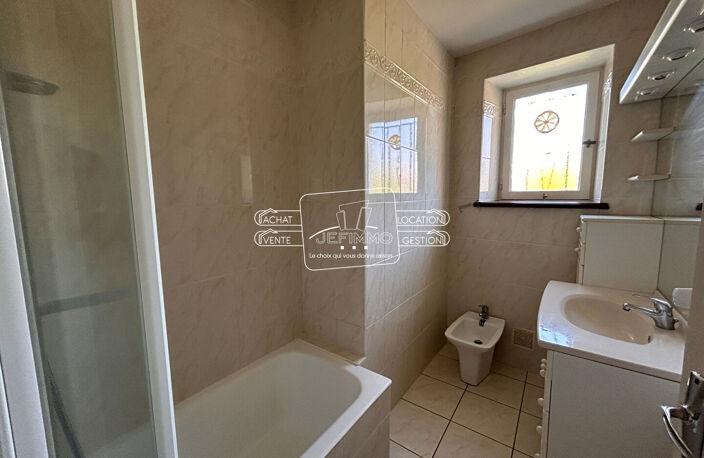 Maison Saint Julien De Concelles 5 pièce(s) 85.15 m2 — photo 4