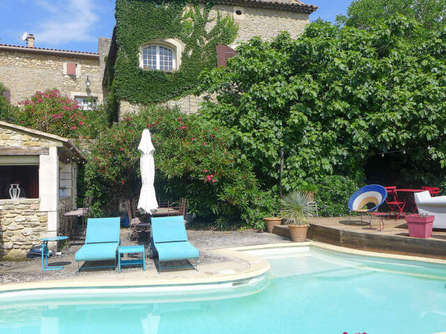 A vendre propriété pleine de charme  proche joli village du Gard — photo du bien