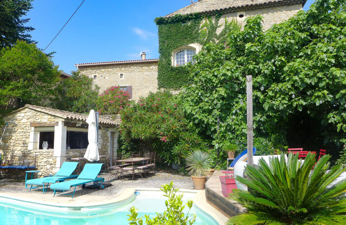 A vendre propriété pleine de charme  proche joli village du Gard — photo 3