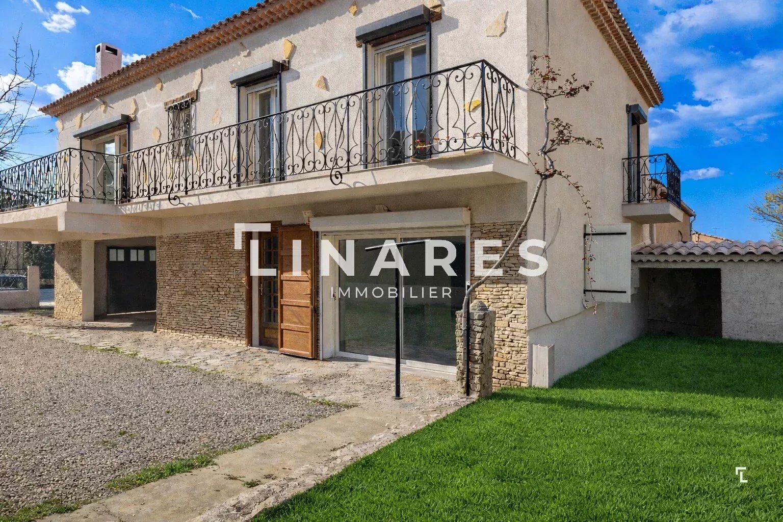 Villa / Maison  T5 à vendre Rougiers 83170