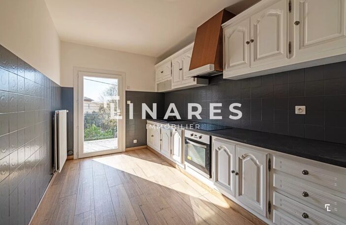 PLEIN SOLEIL - Villa T5 de 147m2 + Appartement T2 - Garage  - Ja — photo 4