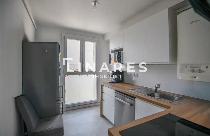 TRAVERSE - Appartement T3 de 58m² - Balcon - Loggia - 13003 BELL — photo 3