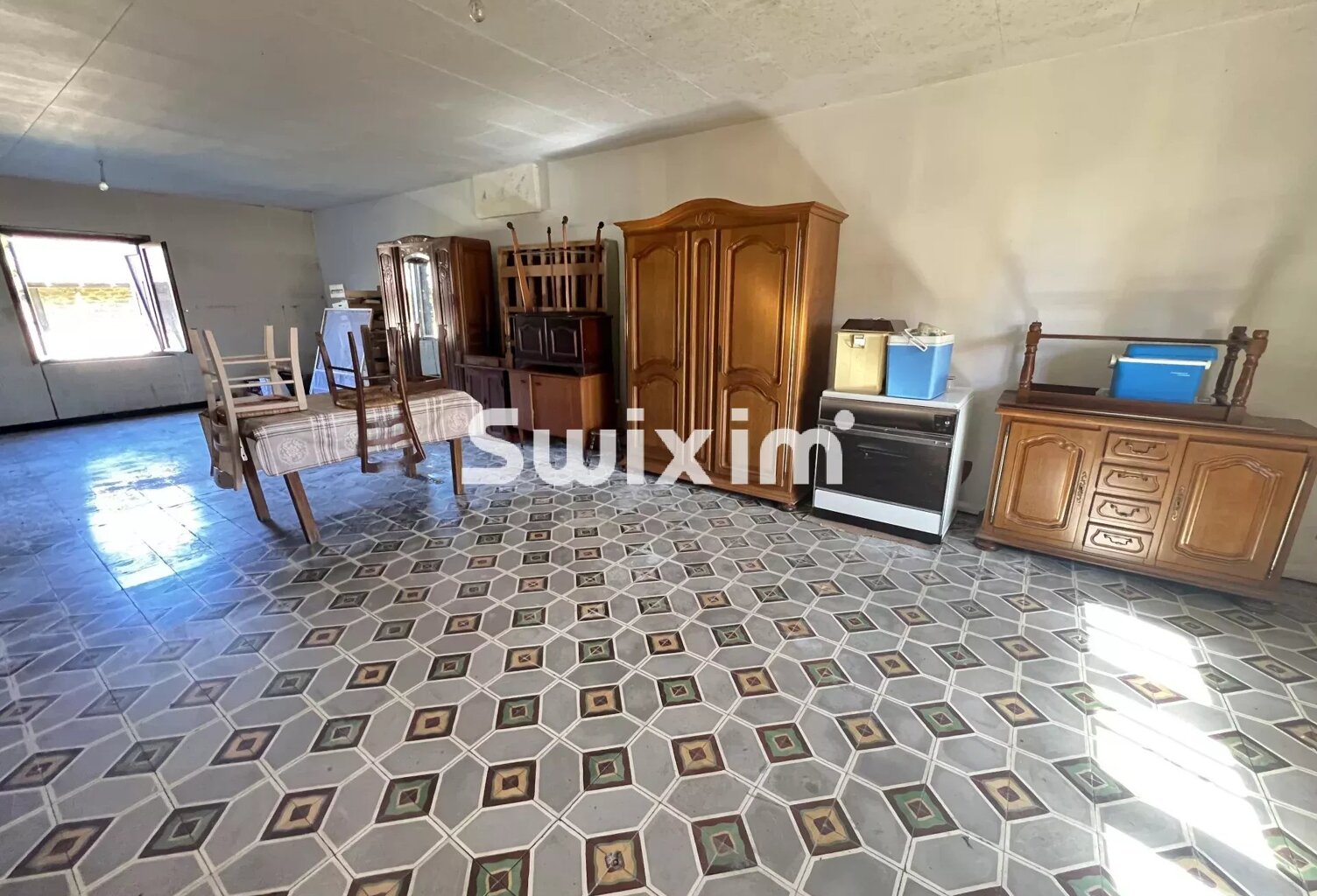MAISON — photo 1