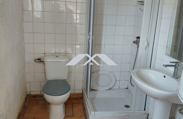 A Saisir T3 en duplex à rénover — photo 5
