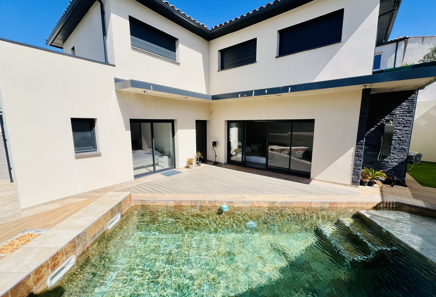 Vente villa T5 contemporaine - garage - piscine — photo 1