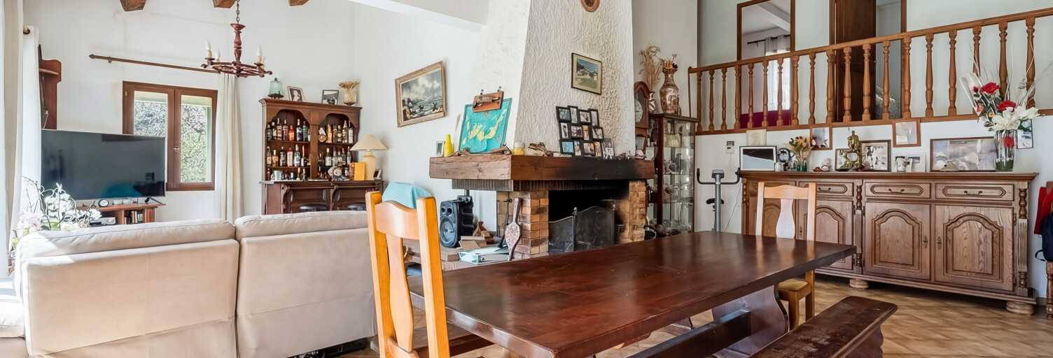 Maison 5 Pièces 130 m² à vendre à Saint-Zacharie (83640)