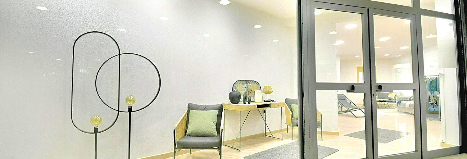 Commerce  48 m² à louer à Mougins (06250)