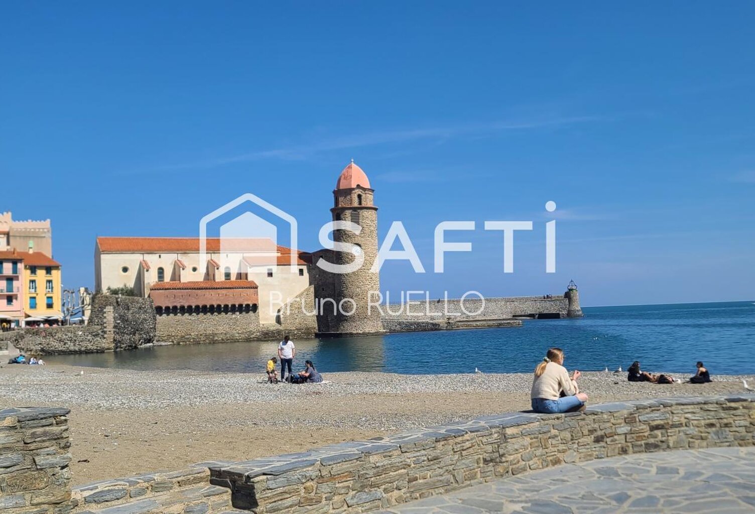 Immeuble de caractère avec local commercial  Centre de Collioure  Fort potentiel locatif — photo 1