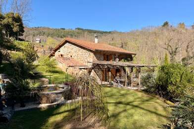 Maison 8 pièces 349900 €