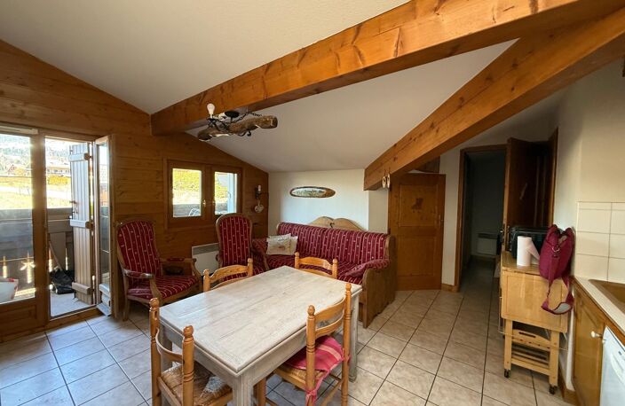 Vue montagne exceptionnelle - 2 Balcons, place de parking et cadre de vie privilégié à Praz sur Arly — photo 3