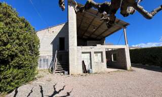 Immeuble  139 m² à vendre à Saint-Martin-de-la-Brasque (84760)