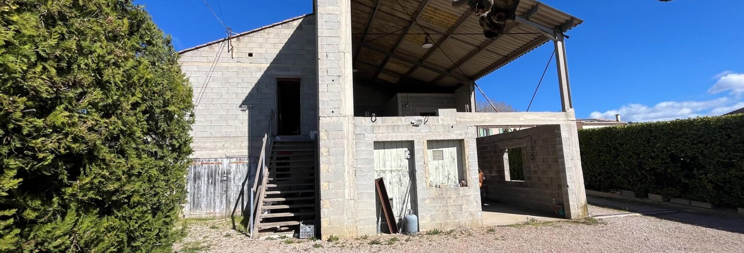 Immeuble  139 m² à vendre à Saint-Martin-de-la-Brasque (84760)