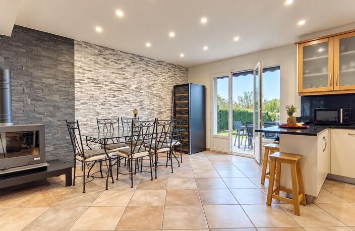 Maison familiale 145 m²  4 chambres  jardin avec piscine sans vis-à-vis — photo 5