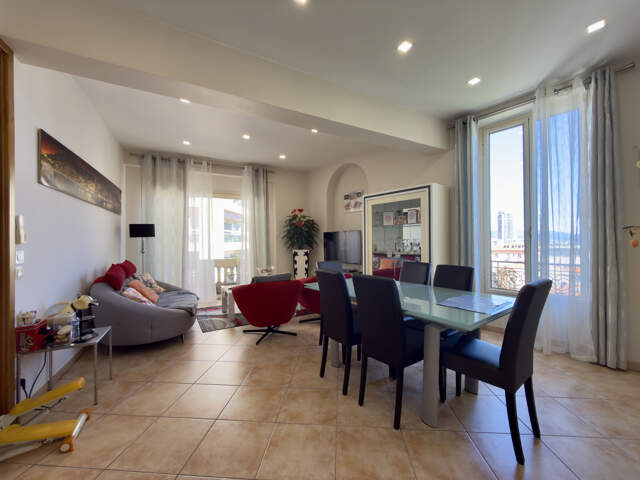 APPARTEMENT 4 PIECES - CAVE - BEAUSOLEIL — photo du bien