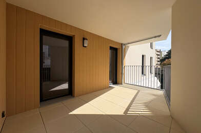 Appartement 3 pièces 853 €