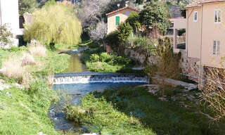 Immeuble  130 m² à vendre à Ollioules (83190)