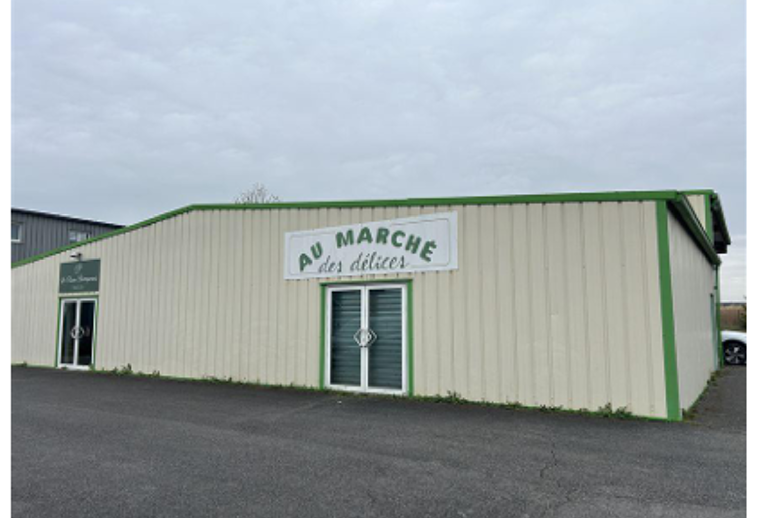 Ensemble immobilier situé à WARMERIVILLE — photo 1