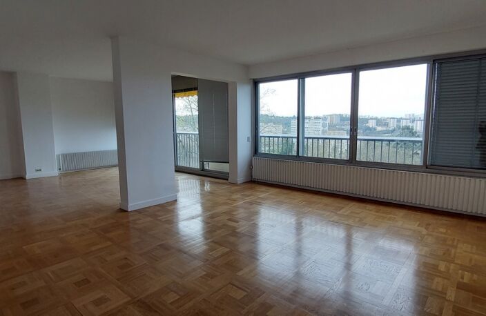 Location appartement  130 m² à Lyon 4 (69004) — photo 2